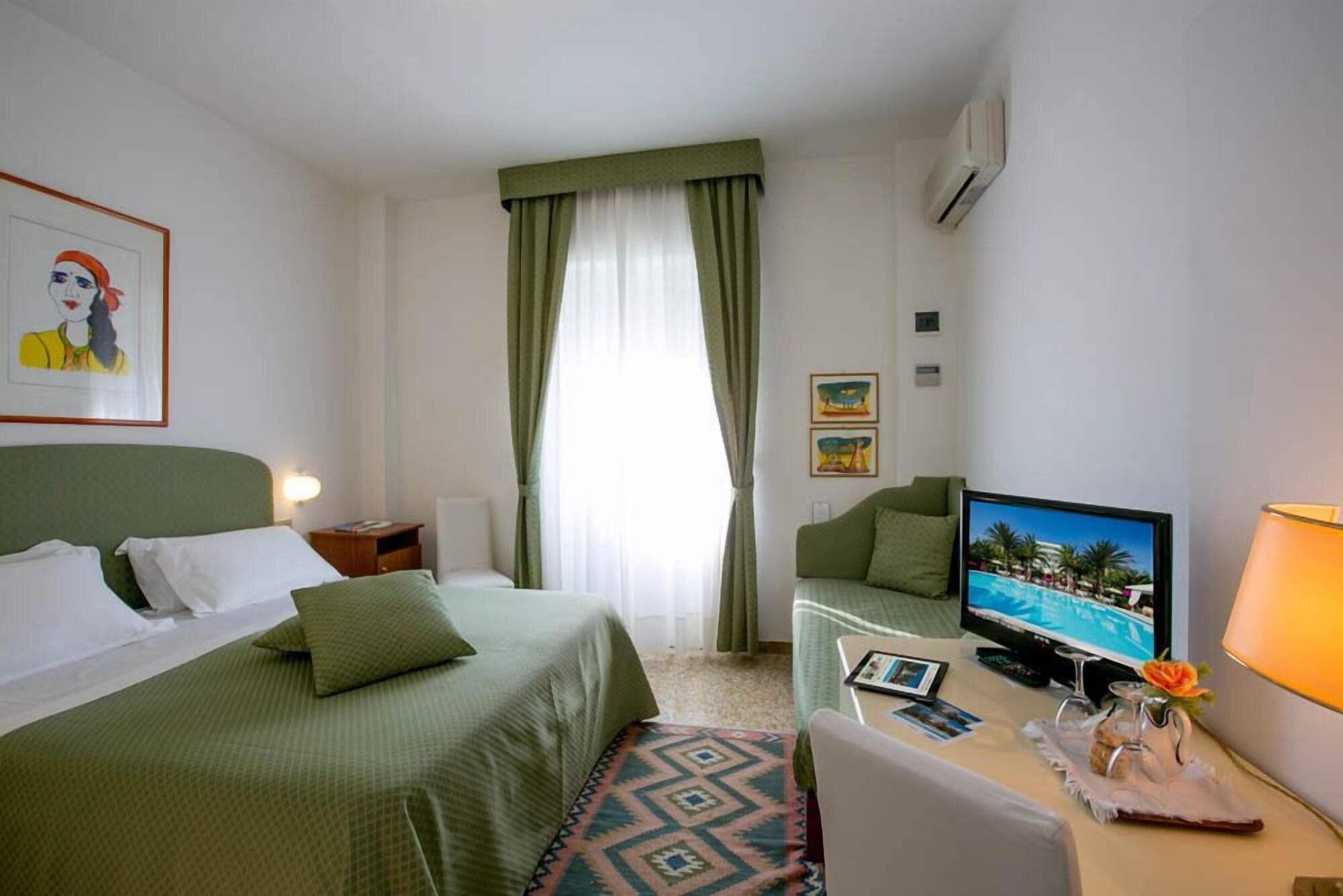 Hotel Mion Charme & Relax Сильви-Марина Экстерьер фото